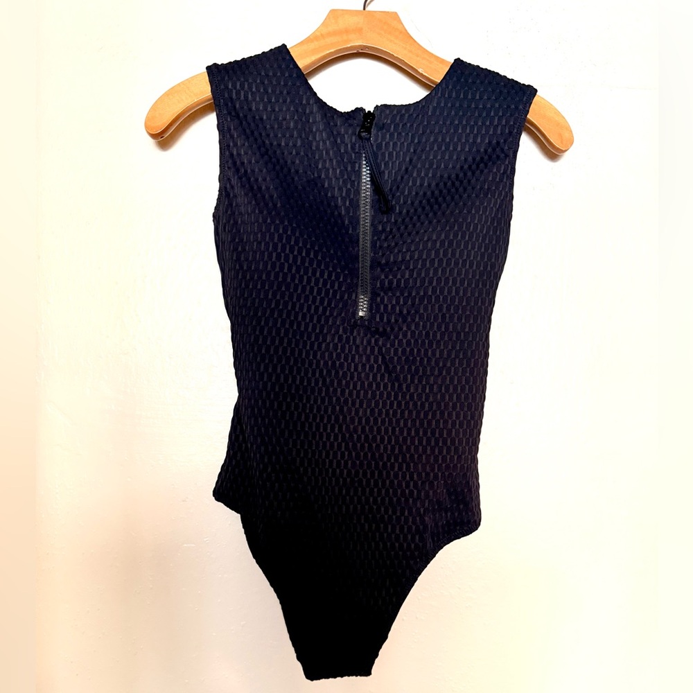 NWT Anthropologie Black textured Front Zipper One Piece Swimsuit Size XS